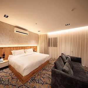 https://aurion.medinahotel.net
